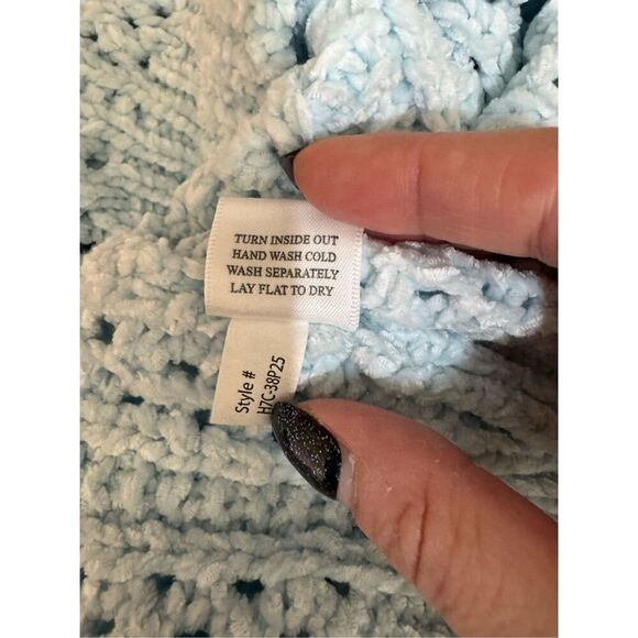 Hello Nite Top Women’s Small Whisper Blue Open Knit V-Neck Sweater NWT - Picture 5 of 9
